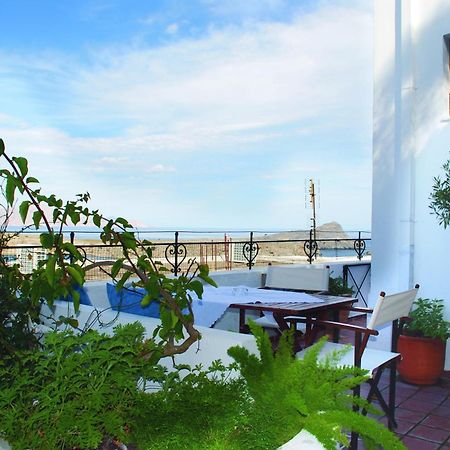 Maris Lindos Suites & Apartments Dış mekan fotoğraf