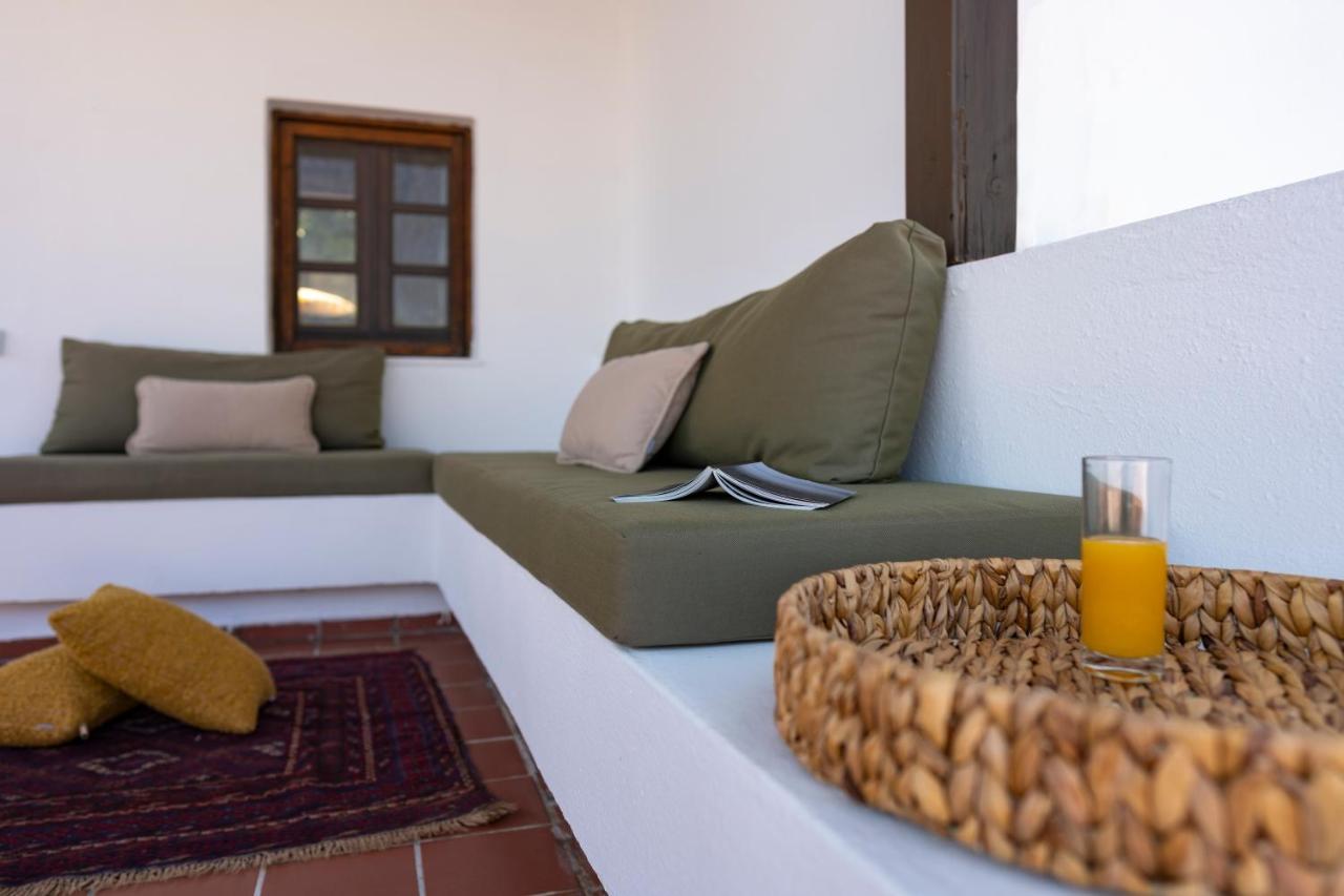 Maris Lindos Suites & Apartments Dış mekan fotoğraf