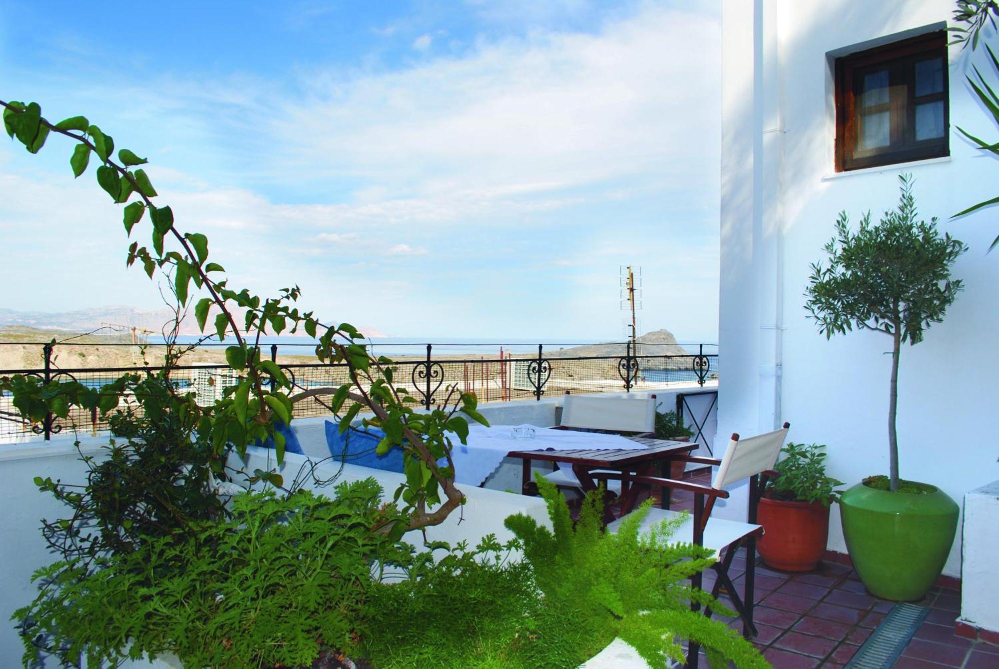 Maris Lindos Suites & Apartments Dış mekan fotoğraf